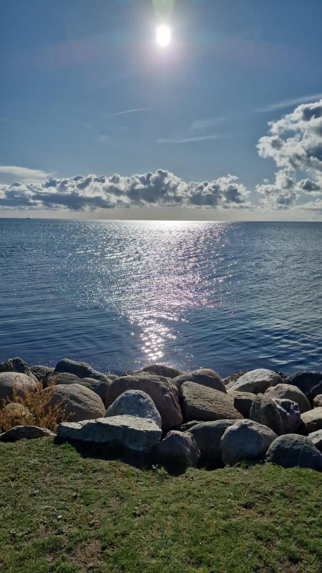 Wohnwagen Auf Dem Wulfenerhals Ca 150M Bis Zum Meer Fehmarn Esterno foto