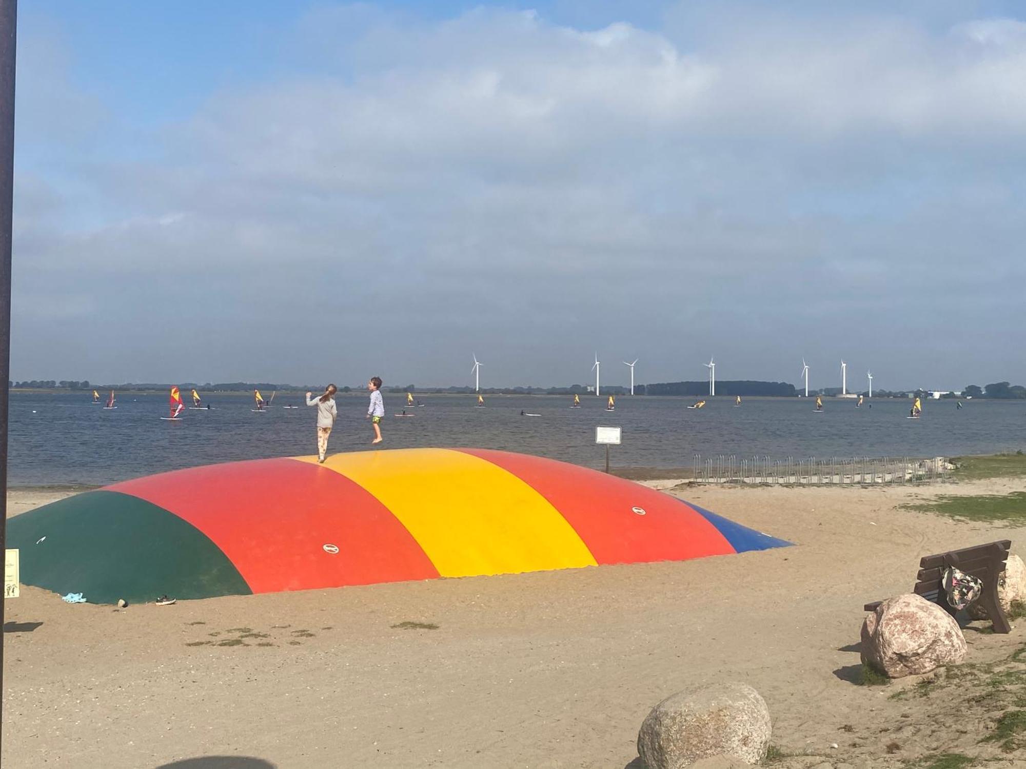 Wohnwagen Auf Dem Wulfenerhals Ca 150M Bis Zum Meer Fehmarn Esterno foto