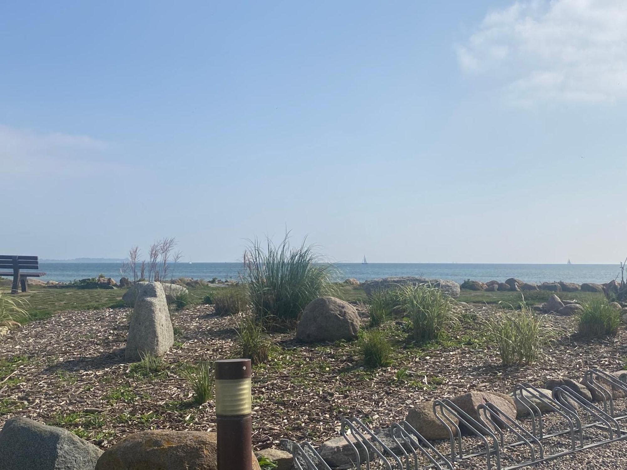 Wohnwagen Auf Dem Wulfenerhals Ca 150M Bis Zum Meer Fehmarn Esterno foto