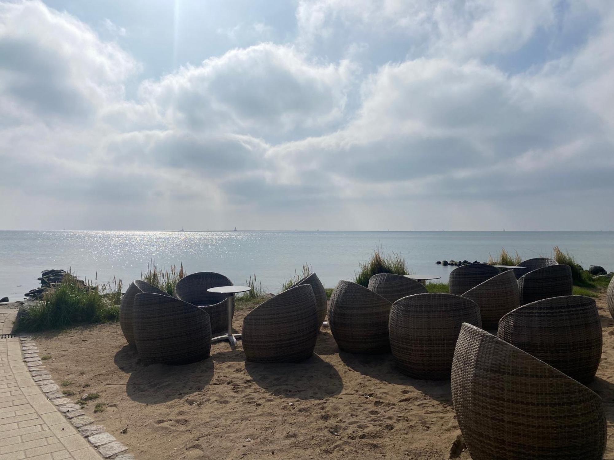 Wohnwagen Auf Dem Wulfenerhals Ca 150M Bis Zum Meer Fehmarn Esterno foto